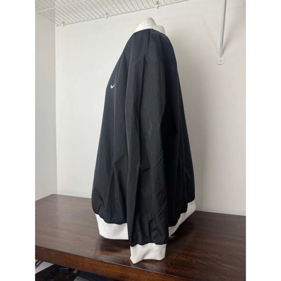 Nike Essentials XXL Loose Fit, UV Protection, Black and White NWT - Picture 4 of 11